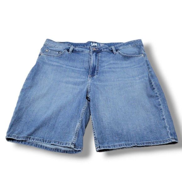 Lee Shorts Size 20 M W40"L10" Lee Regular Fit Bermuda Mid Rise Shorts Blue Denim - Picture 1 of 6
